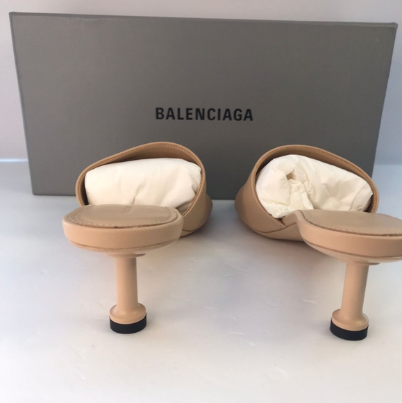 - New 💯 Authentic BalenciagaBb Logo Plaque Heeled Mules - Picture 11 of 14